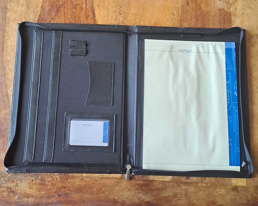 папка за документи с цип луксозна кожена черна Марксман Marksman А4