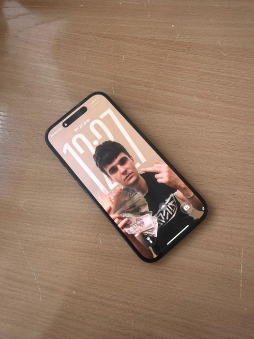 Айфон 16 на 128гб