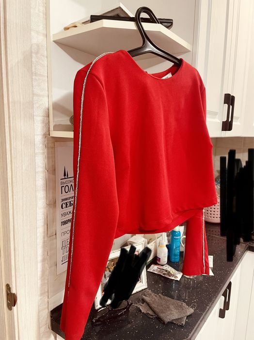 Продам элегантный брючный костюм!