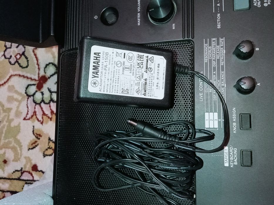 Yamaha E463 синтизатор