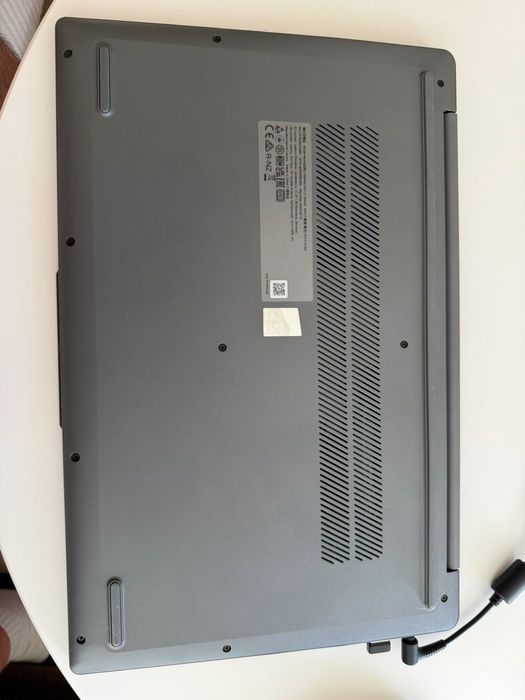 Lenovo ideaPad Slim 3