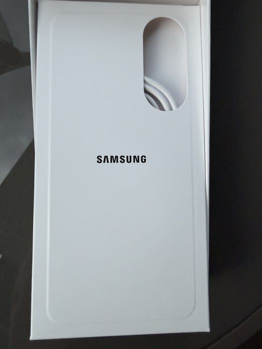 Samsung Galaxy A56 5G, 12GB RAM, 256GB, stare impecabilă