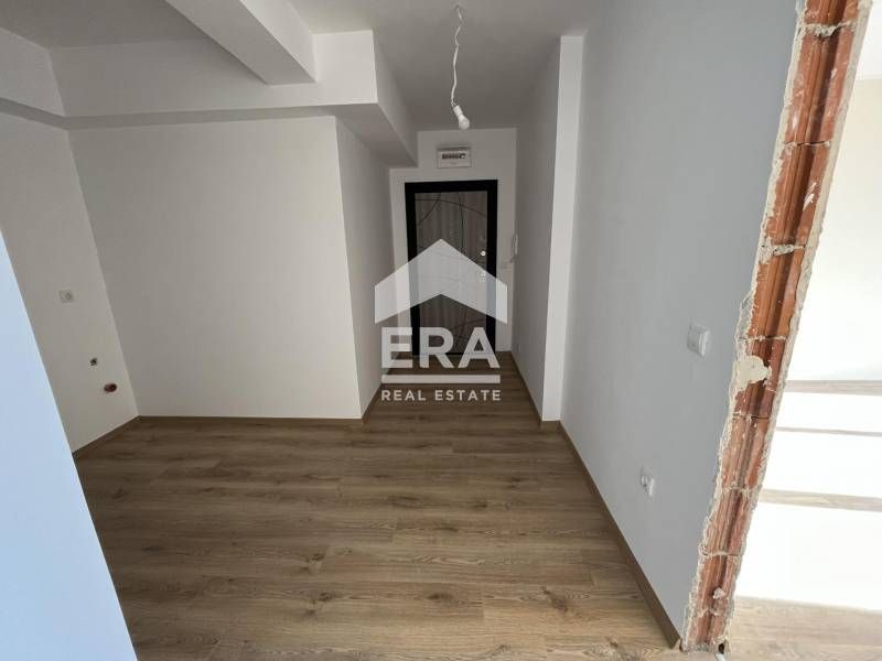 Продава се Тристаен апартамент в Варна, Изгрев - 91 кв.м за 1402 €/кв.м - Снимка #5
