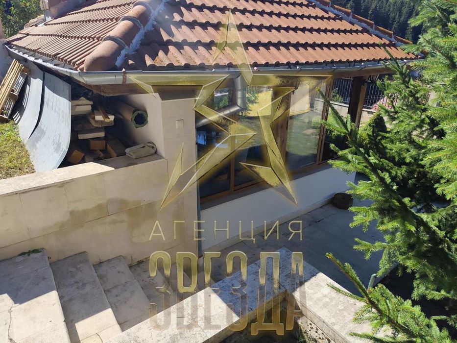 Къща / вила за продажба - Стойките, до Пампорово