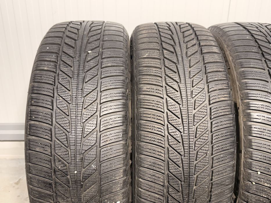 225/55/18 зимни гуми HANKOOK ion i*cept