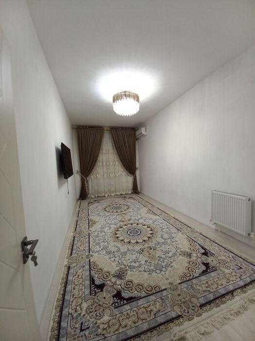 Аренда 3/2/9 Корасарой , Golden House