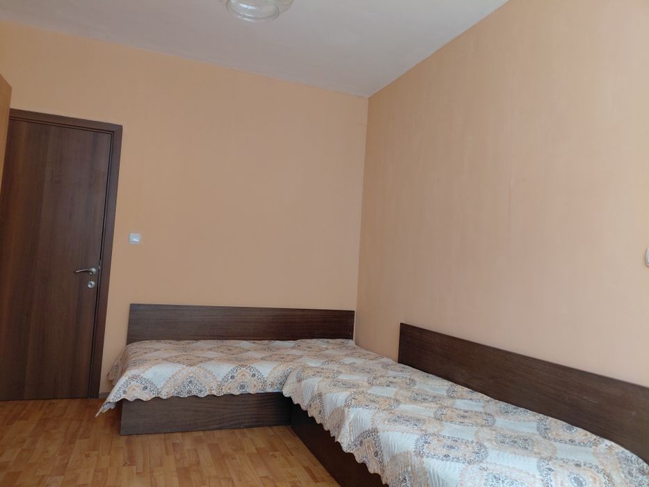 Под наем Тристаен Левски–В