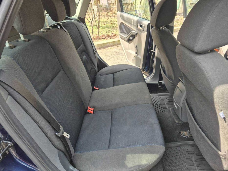 Ford Focus 1.6 Benzina 2006 Break | Distribuție schimbată | Stare bună