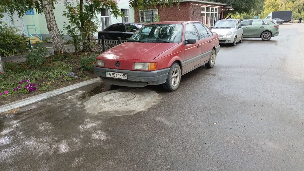 Продам Volkswagen Passat b3 1.8