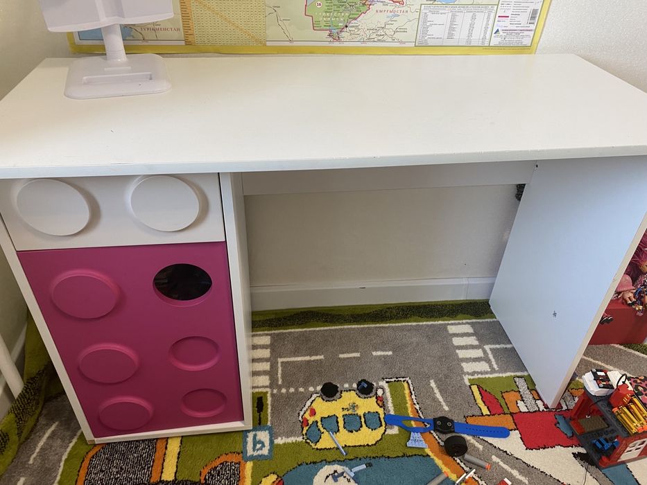 Продам стол письменный для детей