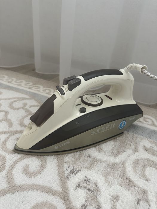 Утюг от VITEK
