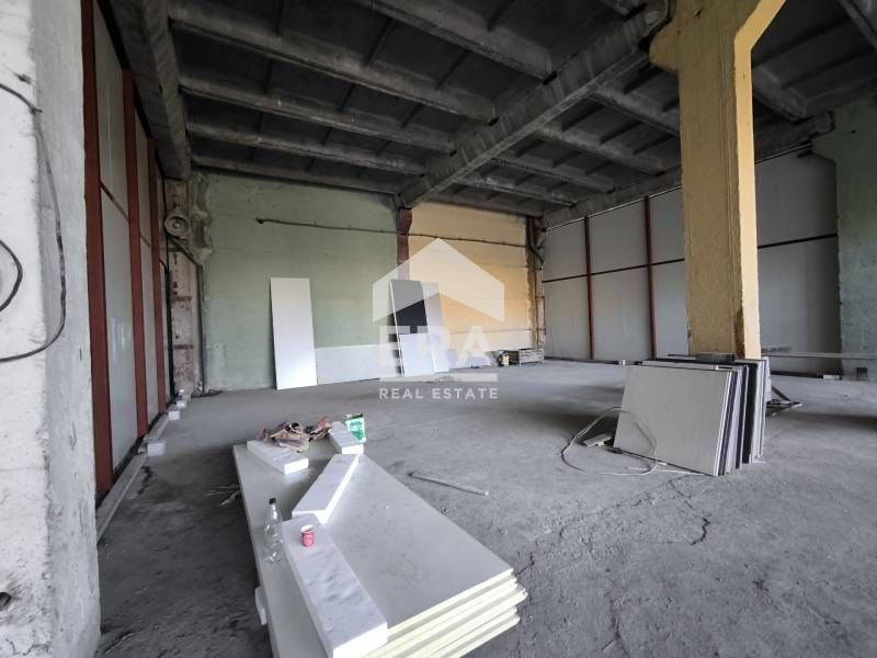 Дава се под наем Склад в Хасково, Овчарски - 200 кв.м за 600 € - Снимка #4