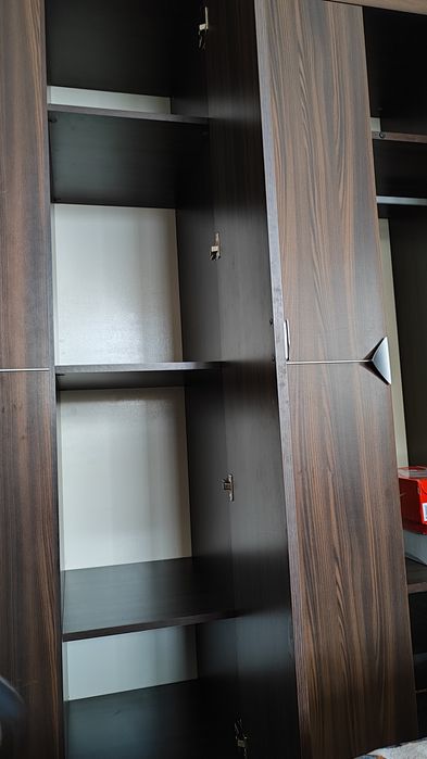 Продам спальный гарнитур