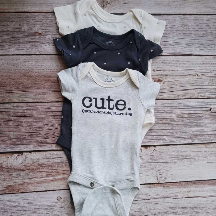 Бебешки бодита Carters 0-3 месеца