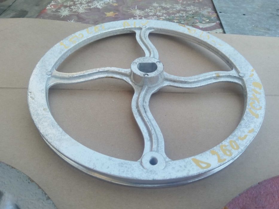Fulie cu o curea diametrul de 26 cm de aluminiu