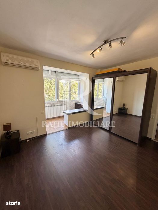 De inchiriat/vanzare| Apartament 3 camere | Rogerius