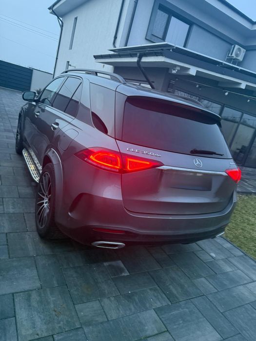 Mercedes- Benz GLE 350 de// PLUG-IN HYBRID // Pano//
