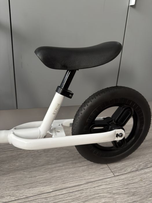 Bicicleta de echilibru