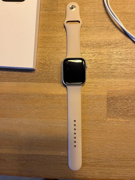 Vand  Apple Wach SE2 / 44 mm