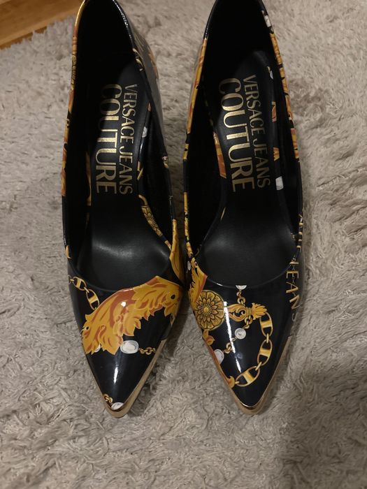 Обувки Версаче 37 номер