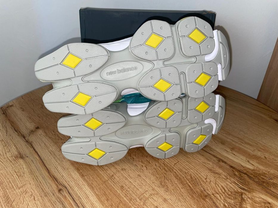 Sneakers NEW BALANCE 9060 nr 40,5