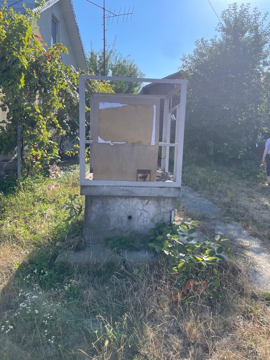 casa + curte de vanzare