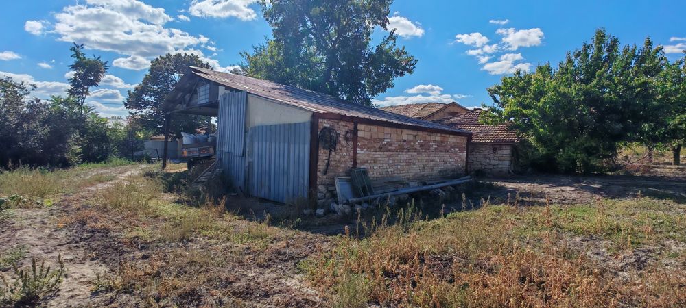 Метална конструкция навес хале