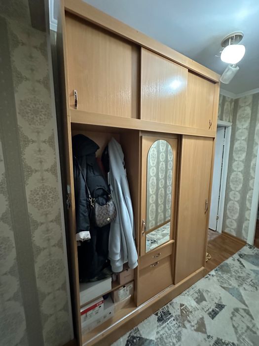 Шкаф для прихожей