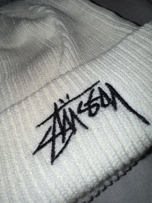 caciula stussy alba