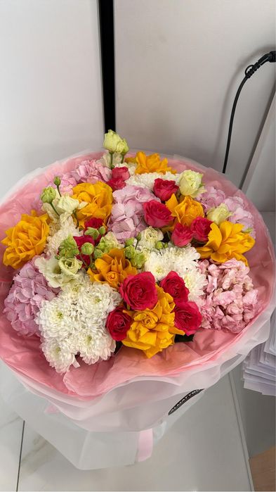 Большой букет цветов