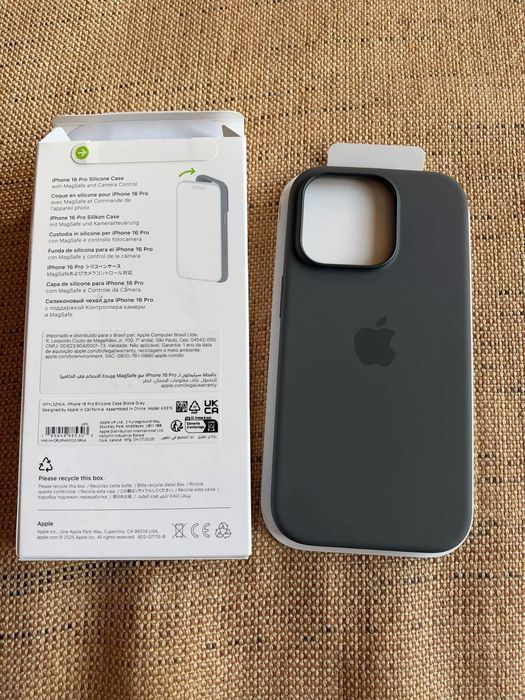 Оригинални кейсове за 16 Pro