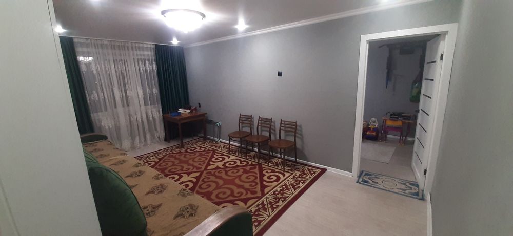 Продам 3 комн. Квартиру