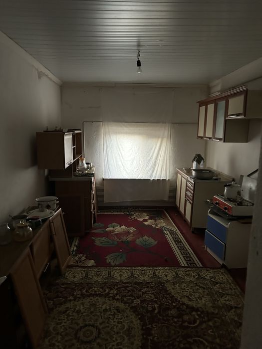 Жер сатылады үйімен, мал қорасымен