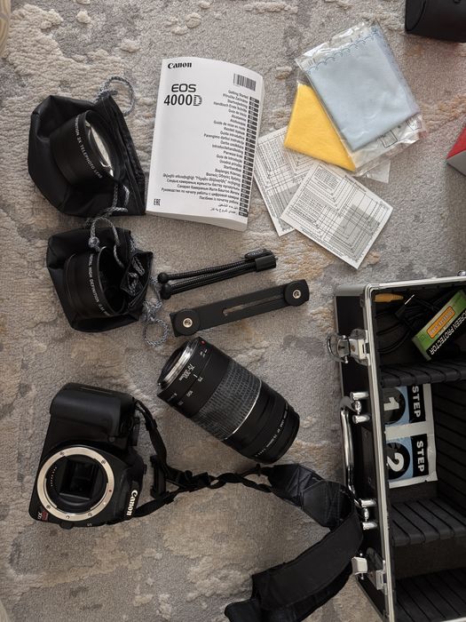 набор с камерой Canon 4000D