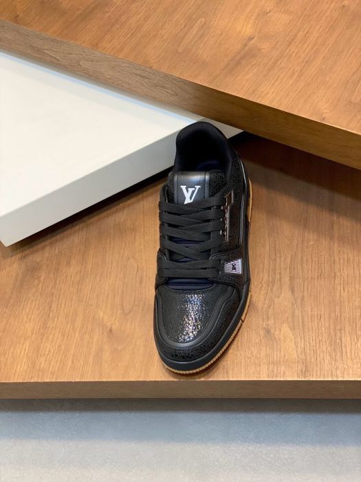 Adidasi Loui Vuitton , calitate premium , pe comand , noi , 43