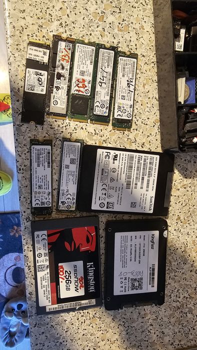 SSD Laptop 256Gb M2 sau nvm, și sata 3