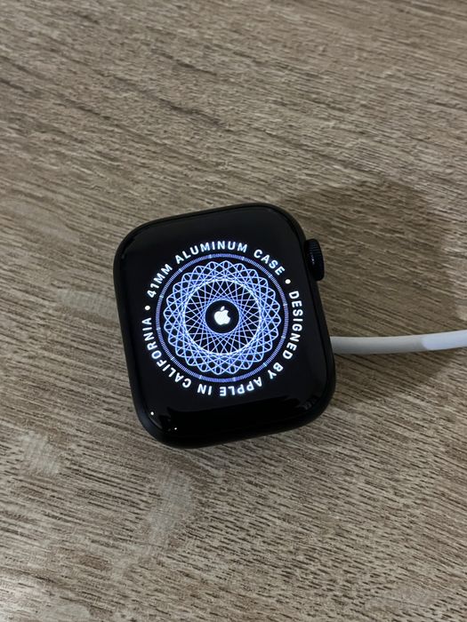 Apple Watch Series 7 41 mm Aluminum Midnight