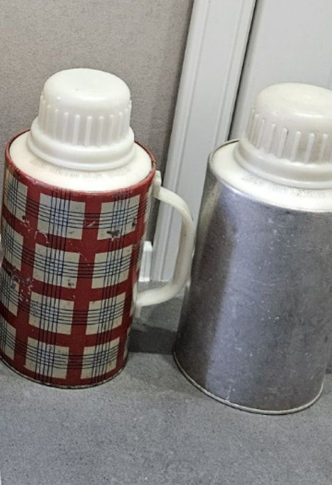 Продам термос комбайнерскии