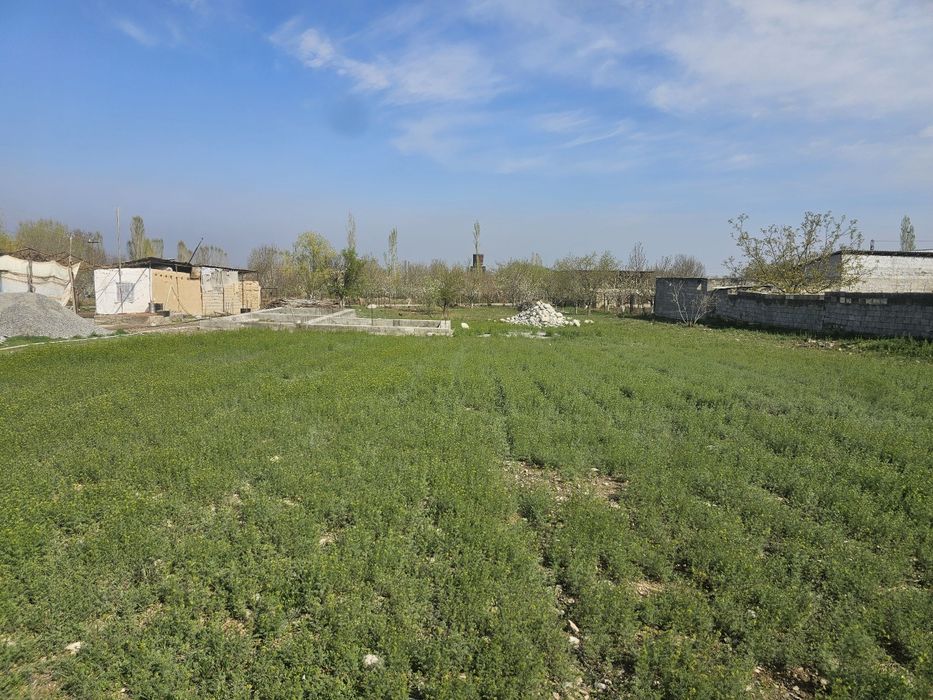 Yer sotiladi!!! Zudlik bilan 10 sotikdan iborat yer uchastkasi sotila