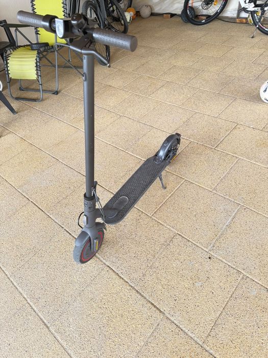 Trotinetă electrică Xiaomi Pro 2 – 25 km/h – Stare foarte bună