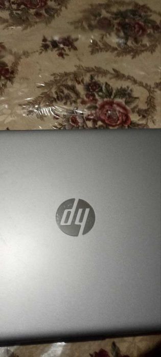 Noutbuk hp yangi