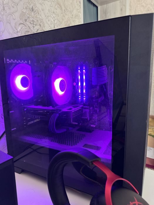 Игравой компютер в хорошом состаяние