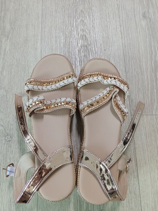 Продам Сандали летние