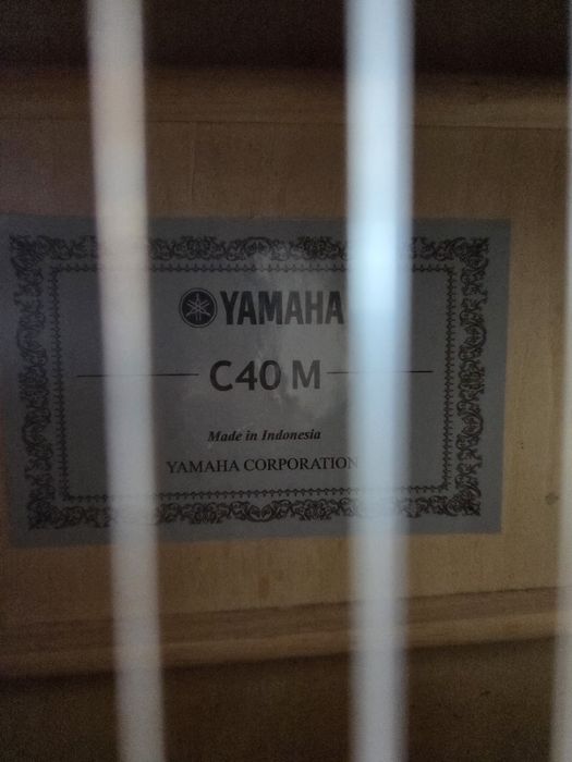 ГИТАРА шестиструнная  Yamaha C 40