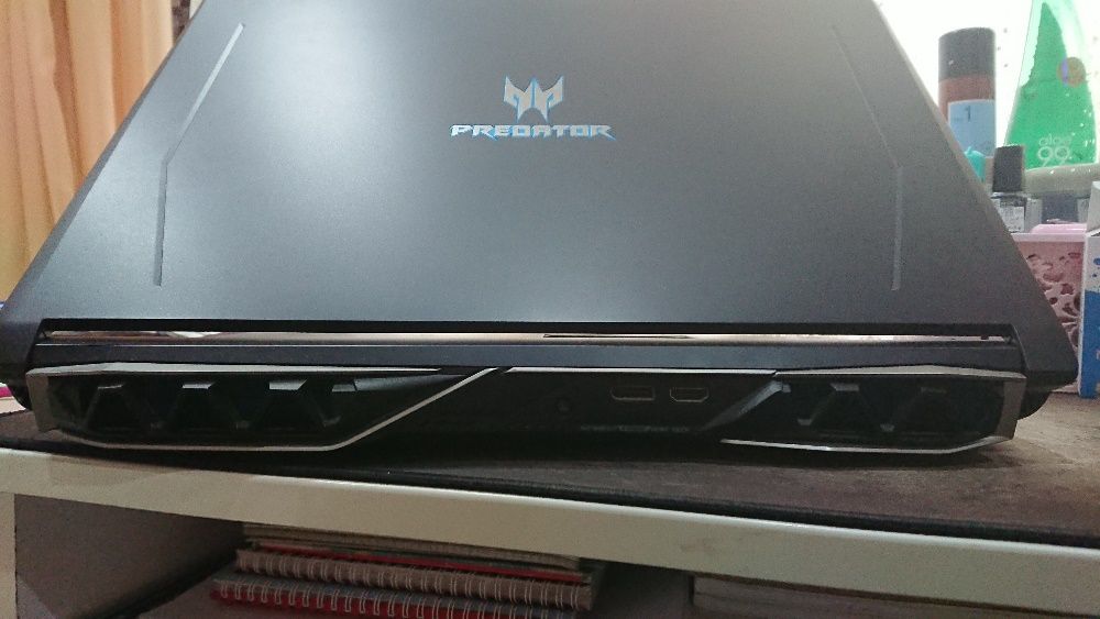 Acer Predator Helios 500 игровый ноутбук.
