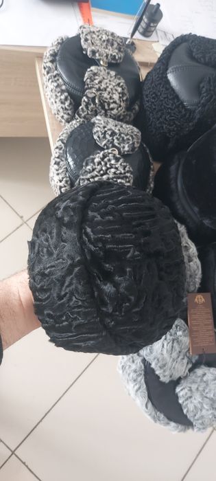 Каракуль натуральный шапки