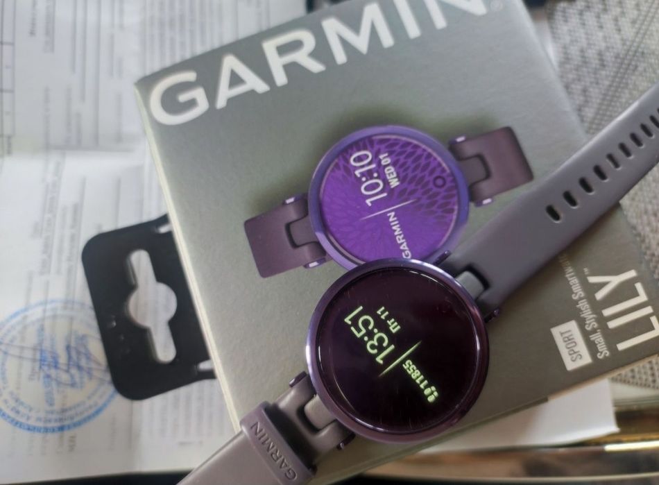 Умные часы GARMIN Lily