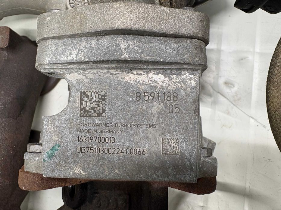 Изпускателен колектор с турбина БМВ Ф40 Ф44 Ф45 Х1 Ф48 Х2 Ф39 Мини