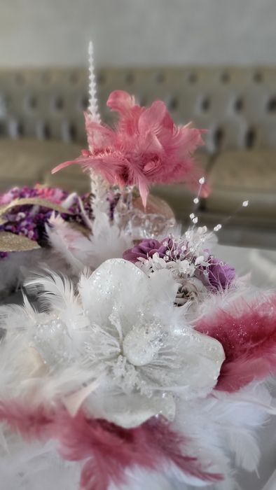 Cadouri -  Coronita Ornata cu Pene Naturale - Diametru 40 cm