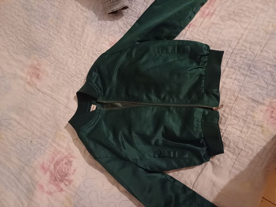 Продам джинсовки и джинсы